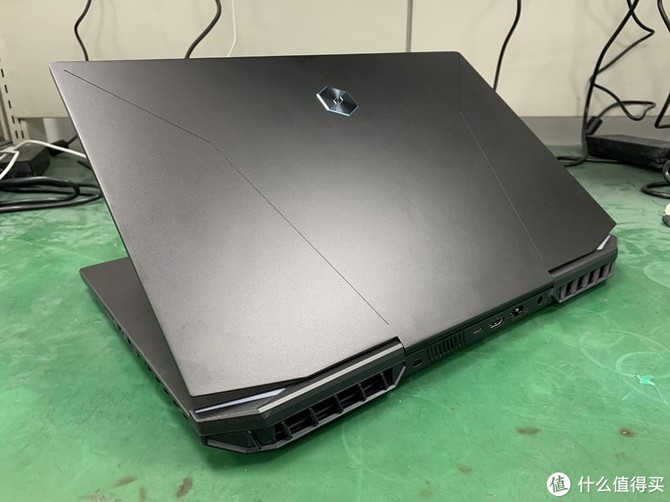 AMD Ryzen 9 5900H - nowe testy wydajności procesora dla laptopów. Pierwsze spojrzenie na budowę APU Cezanne-H [2]