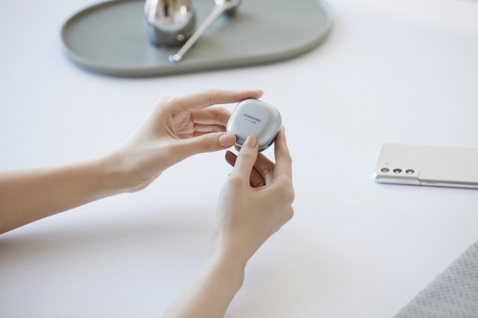 Premiera Samsung Galaxy Buds Pro - słuchawki TWS z ANC, Trybem Rozmowy i przełączaniem między urządzeniami Galaxy [4]