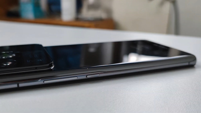 Xiaomi Mi 11 Ultra nieoficjalnie – Smartfon otrzyma 120-krotny zoom i dodatkowy wyświetlacz do selfie [3]