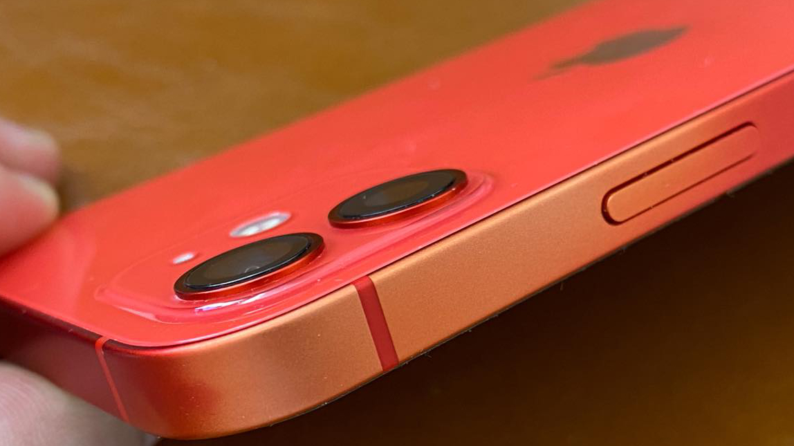 Apple Iphone 12 I Iphone 11 Z Wada Obudowy Jakosc Wykonania Wybranych Smartfonow Pozostawia Wiele Do Zyczenia Purepc Pl