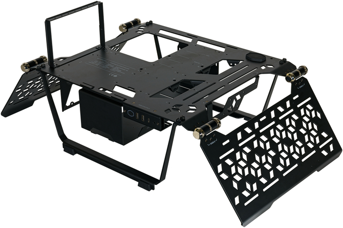 Cooler Master MasterFrame 700 - Open case with a tempered glass window that can be used as a sofa table [4]