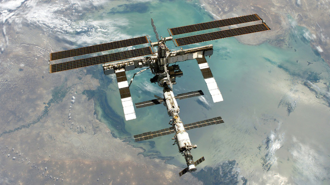 Międzynarodowa Stacja Kosmiczna ISS może zostać zamknięta i porzucona już w 2024 roku. Rosjanie ogłosili swoją decyzję [1]