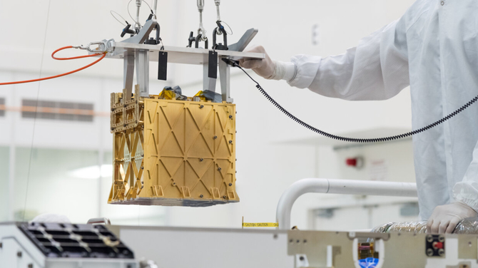 NASA: Łazik Perseverance zdolny do produkcji tlenu. MOXIE udało się uzyskać ilość pozwalającą na 10 minut oddychania człowieka [1]