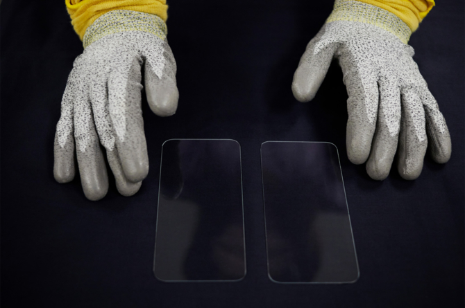 Corning, firma tworząca szkła Gorilla Glass otrzyma od Apple 45 mln dolarów. Ceramic Shield może być dopiero początkiem [2]