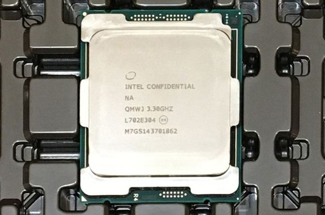 AMD Ryzen 7000 - procesory Raphael dla gniazda LGA1718 będą wyróżniały się oryginalnym projektem IHS [4]