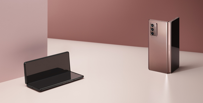Smartfony Honor Magic Fold ze składanymi panelami BOE i Visionox. Xiaomi, Vivo i OPPO stawiają na UTG Samsunga [2]