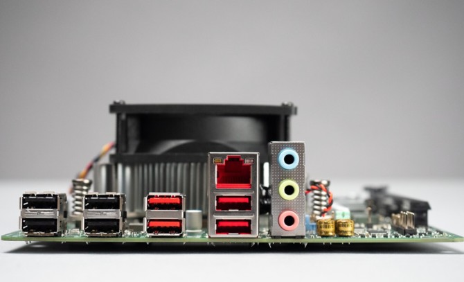 AMD 4700S - producent wprowadza do oferty procesor APU przypominający niestandardowy układ z Xbox Series X/S [4]