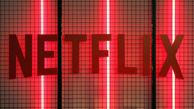 Netflix podnosi cenę abonamentu Premium w Polsce - jakość 4K HDR od teraz jeszcze droższa. Na plus tańszy model Podstawowy [1]