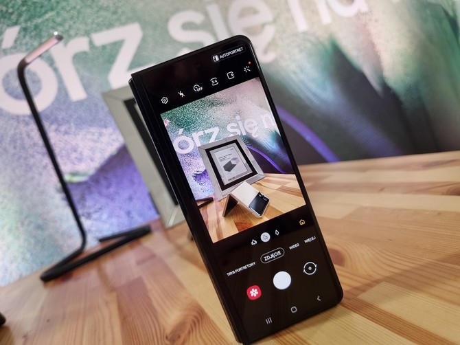 Samsung Galaxy Z Flip3 oraz Galaxy Z Fold3 – premiera składanych smartfonów z 5G. Zmiany idące w dobrym kierunku [53]
