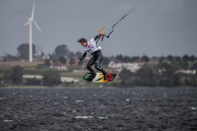 Xiaomi Kite Cup za nami – zebrano 30 tys. zł na ochronę Bałtyku. Przystań Xiaomi zakończy wakacje we Władysławowie  [18]