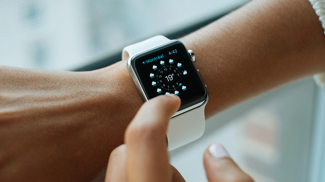 Apple Watch będzie monitorował nawodnienie organizmu użytkownika w oparciu o przewodność potu [1]