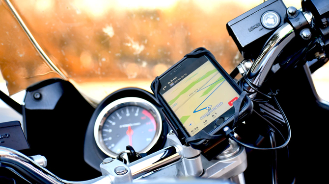 OIS i AF w smartfonach Apple iPhone narażone na uszkodzenia spowodowane wibracją silników motocykli [2]
