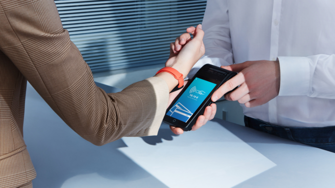 Xiaomi Smart Band 6 NFC z płatnościami zbliżeniowymi działającymi w Polsce. Tak, ale tylko w ramach Mastercard [1]