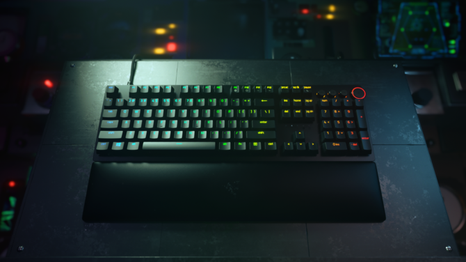 Razer Huntsman V2 – klawiatura z optycznymi przełącznikami, klawiszami Doubleshot PBT i podpórką pod nadgarstki [1]