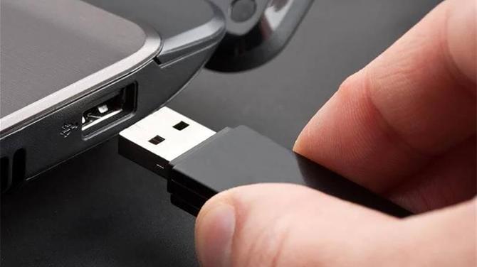 Samoniszczący się pendrive – rosyjska firma zbudowała pamięć USB Flash z wbudowanym detonatorem [2]