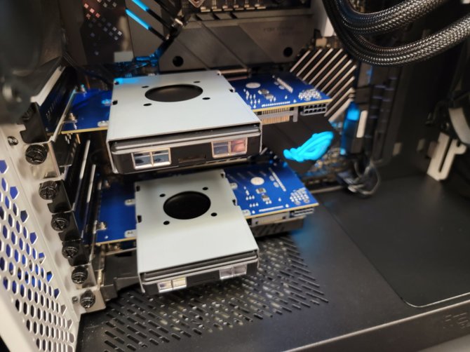 Intel i Samsung zaprezentowali nośnik półprzewodnikowy typu PCI Express 5.0 o wydajności ponad 13 000 MB/s oraz pojemności 15 TB [2]