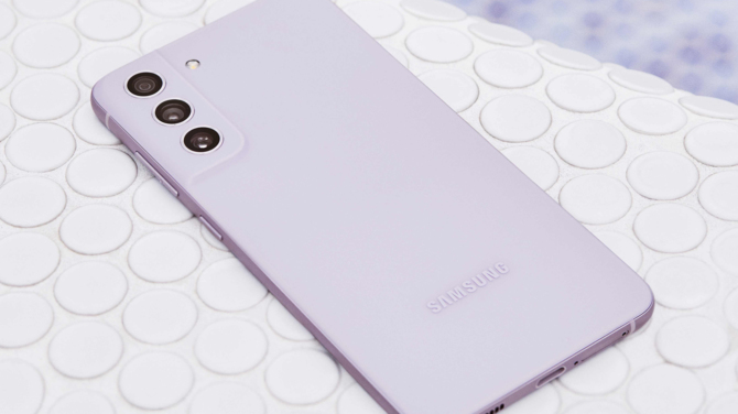 Premiera Samsung Galaxy S21 FE – czy smartfon z układem Snapdragon powtórzy sukces modelu Galaxy S20 FE? [4]