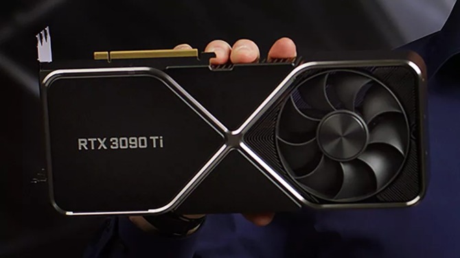 NVIDIA GeForce RTX 3090 Ti – versiuni proprietare ale cipului au apărut în unele magazine.  Nu ați văzut încă prețuri atât de mari