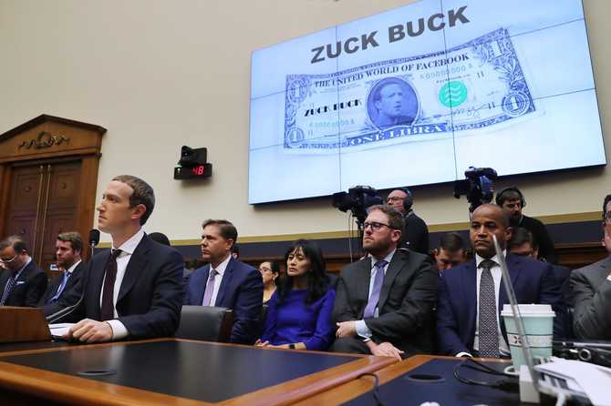 Facebook ma planować wejście w usługi finansowe. Na start cyfrowa waluta – Zuck Buck [2]