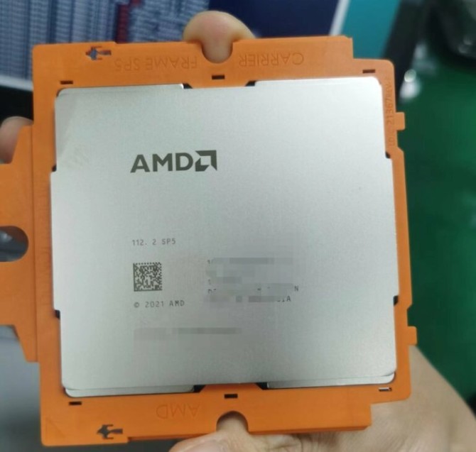 AMD EPYC Genoa - poznaliśmy wygląd nadchodzącego, serwerowego procesora z 96 rdzeniami Zen 4 w 5 nm litografii [3]