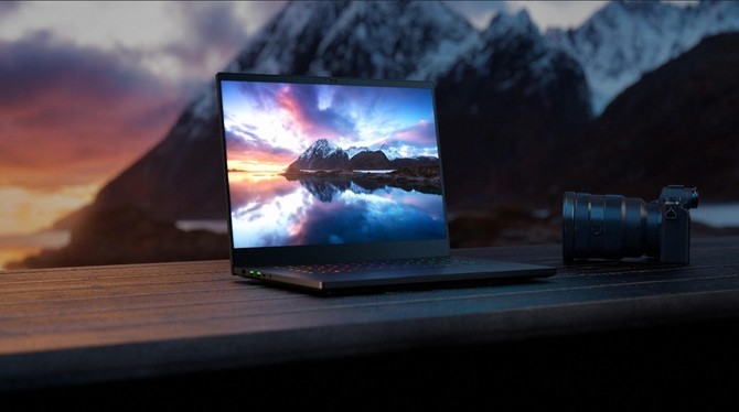 Razer potwierdza prace nad laptopem  Blade 15 z ekranem OLED QHD o odświeżaniu 240 Hz - to pierwsza taka matryca do gier [1]