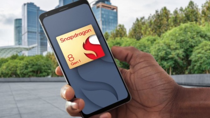 Qualcomm Snapdragon 8 Gen 1 Plus – mobilny układ zadebiutuje później niż dotąd sugerowano [1]
