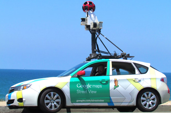 Google Street View kończy 15 lat. Z tej okazji firma udostępnia możliwość odbycia wirtualnej podróży w czasie [2]