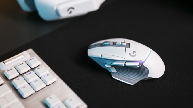 Logitech G502 X - popularna mysz dla graczy w ulepszonej formie. Do wyboru m.in. model ładowany bezprzewodowo [1]