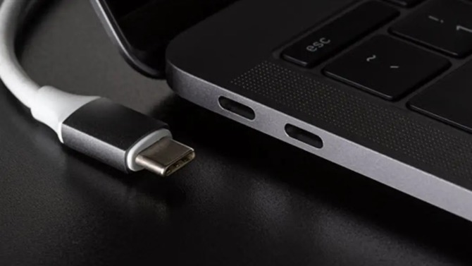 USB Promoter Group ogłasza wstępną specyfikację standardu USB 4 Version 2. Przepustowość łącza wzrośnie do 80 Gbps [2]