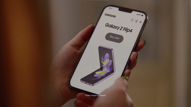 Samsung w nowej reklamie smartfona Galaxy Z Flip4 naigrywa się z zaślepionych posiadaczy iPhonów [2]