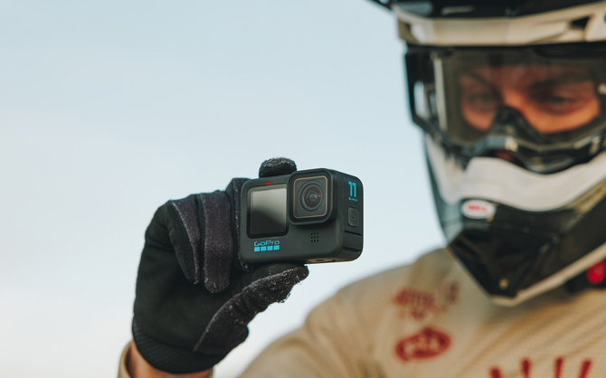 GoPro HERO 11 Black - nowa generacja kultowej kamery sportowej. Ultrawydajny akumulator i większa matryca [1]