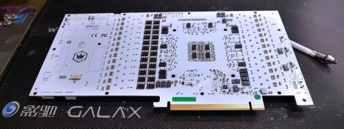 GALAX GeForce RTX 4090 Hall of Fame - oto jedyny znany układ Ada Lovelace z dwoma złączami zasilania 16-pin [2]