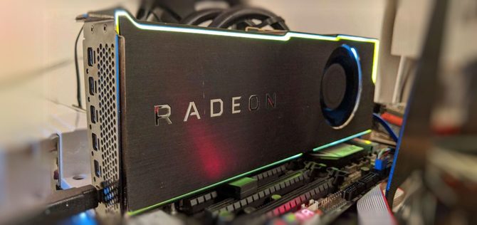 AMD Radeon Pro VII - ujawniono nigdy nie wydaną wersję karty graficznej z pełnym rdzeniem Vega 20 [1]
