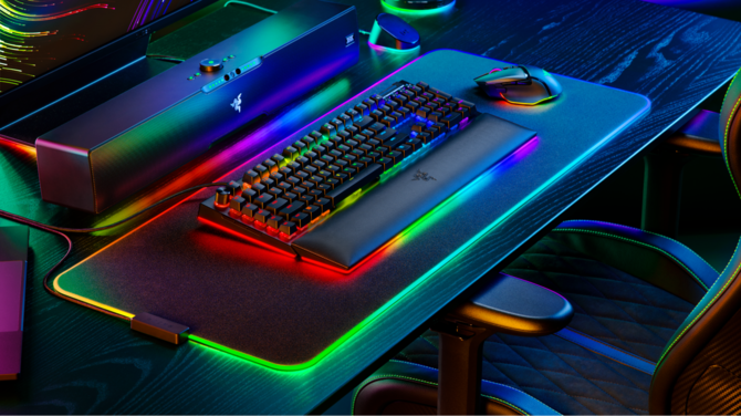 Razer BlackWidow V4 Pro — nadchodzi nowa niesamowita klawiatura mechaniczna z wieloma usprawnieniami i powalającym RGB [1]