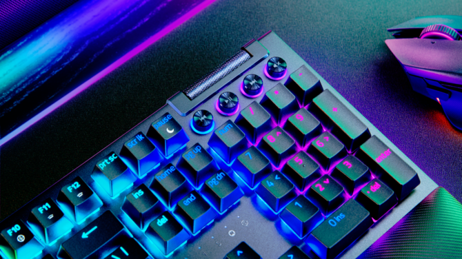 Razer BlackWidow V4 Pro — nadchodzi nowa niesamowita klawiatura mechaniczna z wieloma usprawnieniami i powalającym RGB [2]