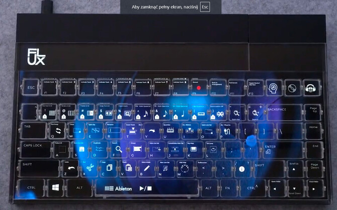 Flux Keyboard – niecodzienna, przezroczysta klawiatura z wbudowanym wyświetlaczem i dodatkowymi modułami [3]