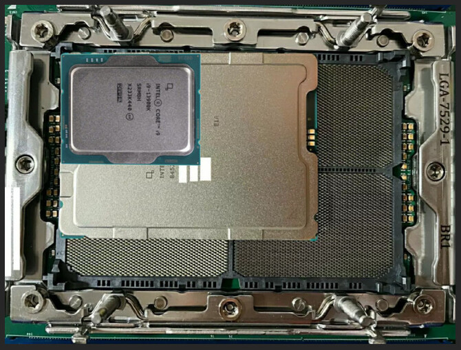 Intel Granite Rapids i Sierra Forest - wyciekło kolejne zdjęcie podstawki LGA 7529, przeznaczonej dla procesorów serwerowych [2]