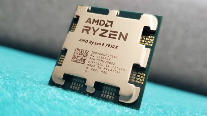 AMD Ryzen 9 7950X chłodzony pasywnie za pomocą dużych sztabek miedzi. Jakie temperatury uzyskano? [3]