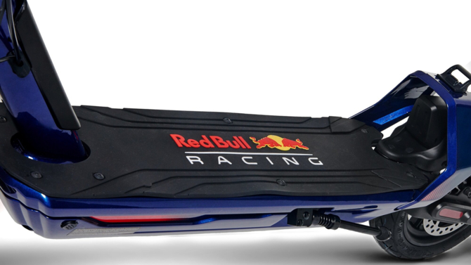 Red Bull Racing 10 Pro - a new scooter with double suspension, a range of up to 40 km and IP67 certification [4]