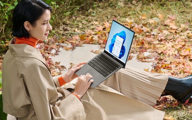 ASUS Zenbook S 13 OLED - jeden z najsmuklejszych laptopów ze świetnym ekranem zadebiutował w Polsce [1]