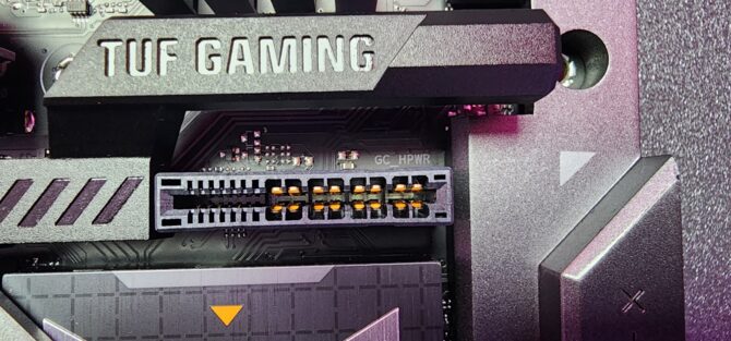 ASUS GeForce RTX 4070 Megalodon - karta graficzna Ada Lovelace z oryginalnym systemem zasilania [5]
