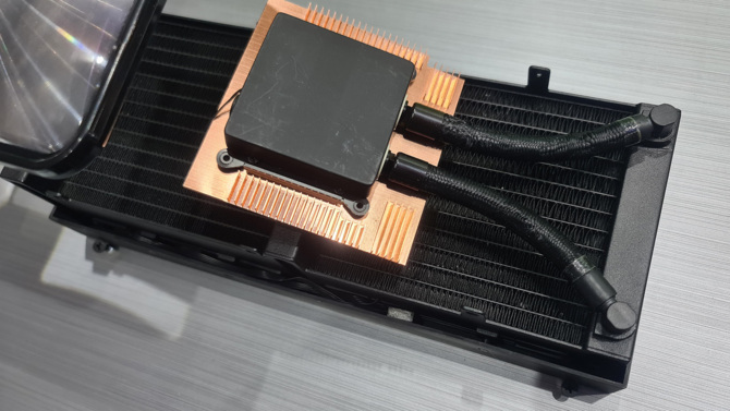 MSI zaprezentowało szereg nowości w zakresie chłodzenia układów graficznych, w tym cieńsze modele z serii GeForce RTX 4000 [5]
