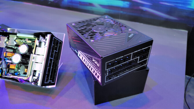 XPG Fusion 1600 Titanium - zaprezentowano zasilacz, który może obsłużyć cztery karty NVIDIA GeForce RTX 4090 równocześnie [1]