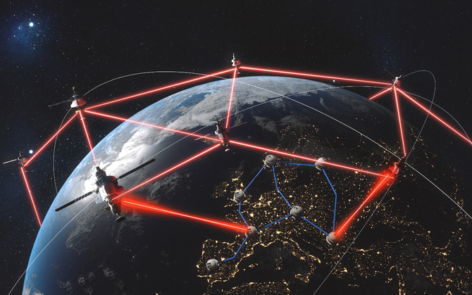 Internet światłowodowy może powoli ustępować miejsca. Na horyzoncie jest już technologia wykorzystująca światło laserowe [2]