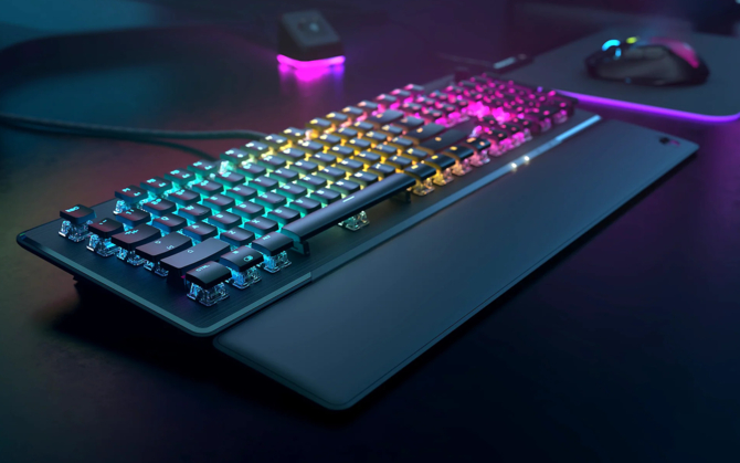 Roccat Vulcan II - premiera mechanicznej klawiatury RGB dla graczy z nowymi i fabrycznie nasmarowanymi przełącznikami TITAN II  [1]