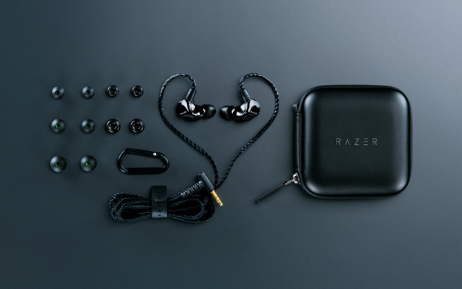 Razer Moray - premiera ergonomicznych słuchawek dokanałowych z certyfikatem THX dla graczy i streamerów [3]