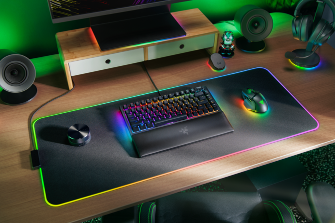 Razer BlackWidow V4 75% - uszczelniona, wyciszona klawiatura oferująca szybką wymianę przełączników [1]