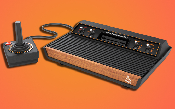 Atari 2600+ - klasyczna retro konsola powraca na rynek w odświeżonym wydaniu. Popularne gry w zestawie [2]