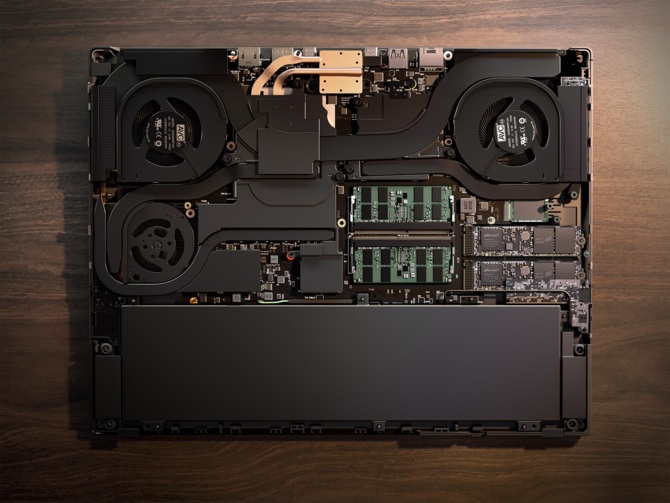 Lenovo Legion 9i - specyfikacja oraz cena topowego notebooka do gier z NVIDIA GeForce RTX 4090 i chłodzeniem cieczą [7]