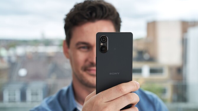 Sony Xperia 5 V - premiera miniaturowego smartfona z układem Qualcomm Snapdragonem 8 Gen 2 [1]